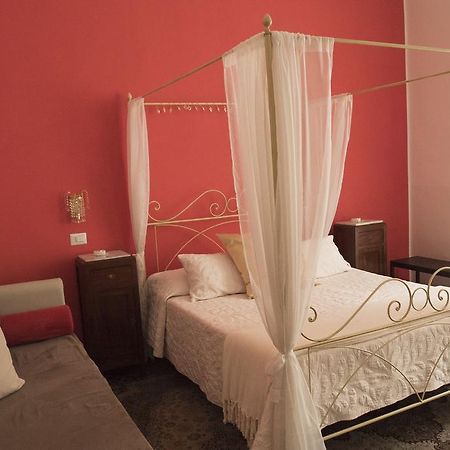 B&B Domus Garibaldi Салерно Екстер'єр фото